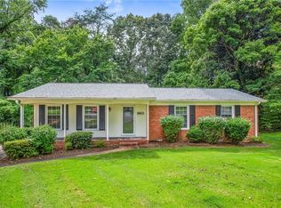 860 Duckview Ct, Winston Salem, NC 27106