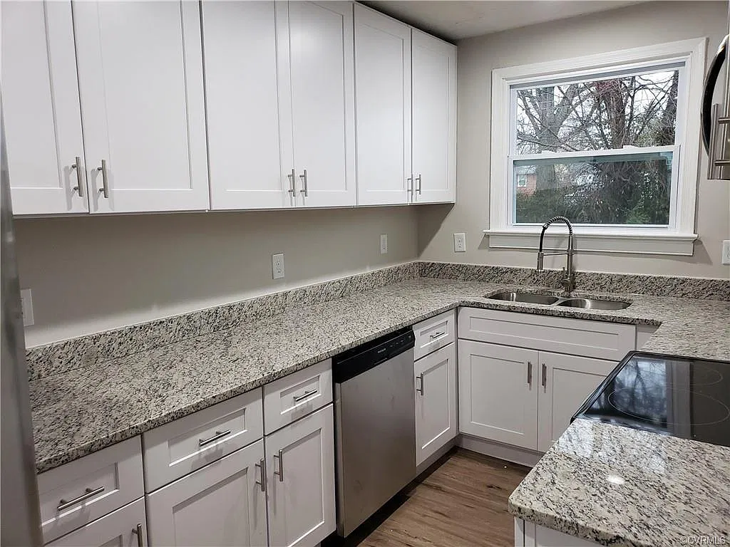 3 bed, 1000 sqft, $1,795 — Photo 4