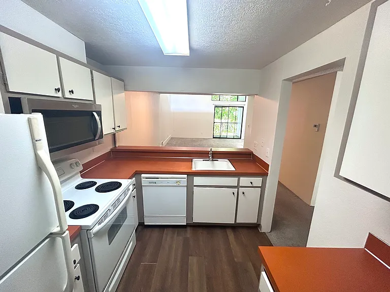 6742 137th Ave NE #429 — Photo 3