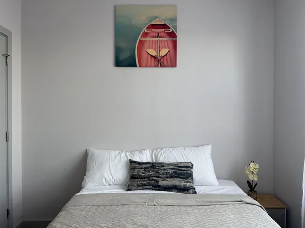 156 Randolph Avenue image 7 of 13