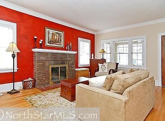 4th image of 2954 Xerxes Ave N