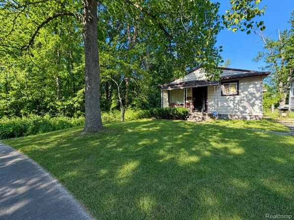 15949 Winston, Redford, MI 48239