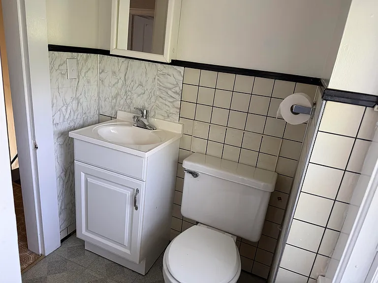 36 Jefferson St — Photo 10