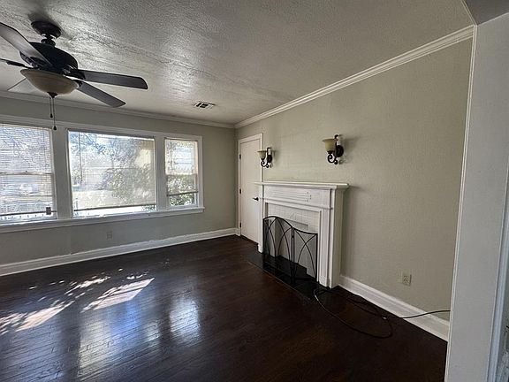 4th image of 3001 NW 44th St