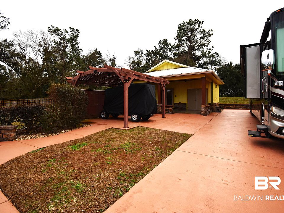 1st image of 484 Portofino Loop