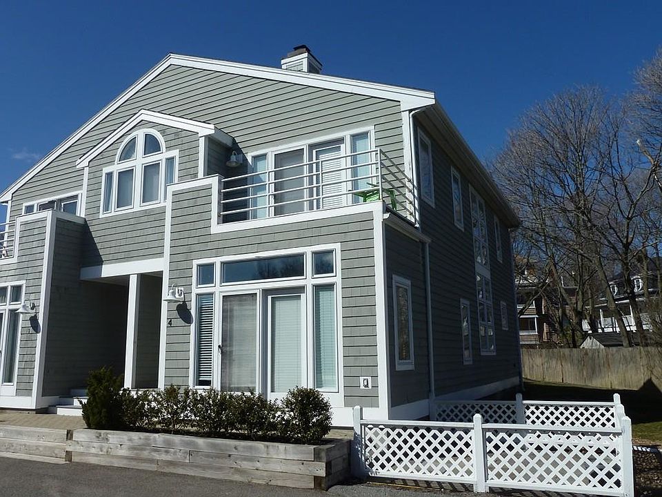 1st image of 4 Nirvana Dr #4