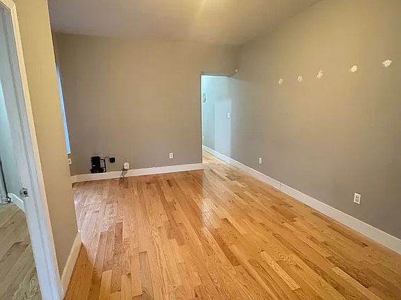 2nd image of 505 W 176th St APT 4D