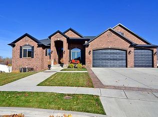 1745 S Sunset Pointe Cir, Kaysville, UT 84037