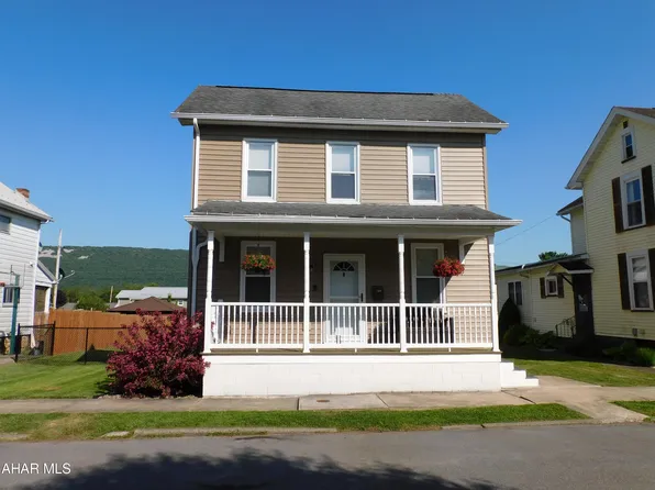 709 N 4th St, Bellwood, PA 16617