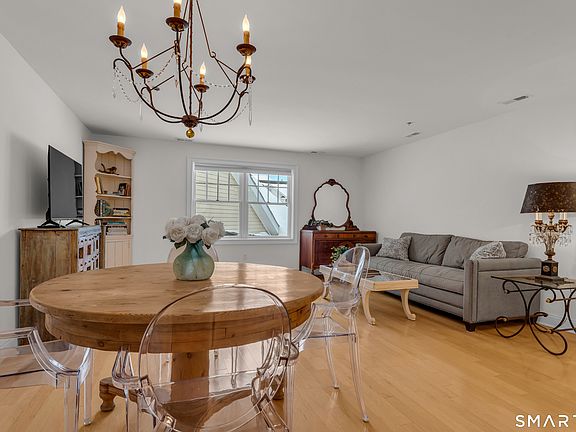 5th image of 80 Southwick Court #201