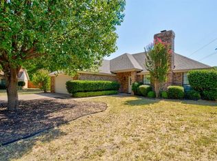 108 Guinevere Ct, Weatherford, TX 76086