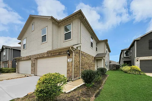 7027 Cedar Breeze Ct Photo 1
