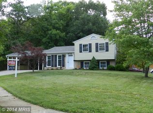 9712 Woodland Ave, Lanham, MD