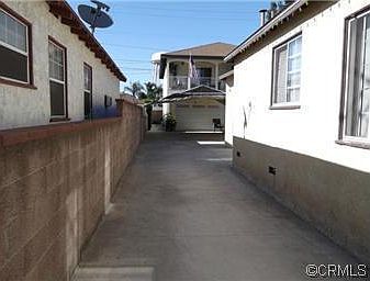 3rd image of 5223 Wood Ave