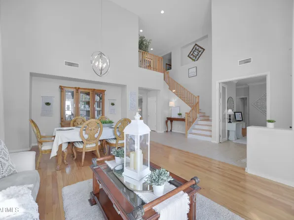 3694 E RAVENSWOOD Drive, Gilbert, AZ 85298