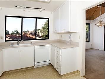 4th image of 139 S Lake Merced Hls APT 4B