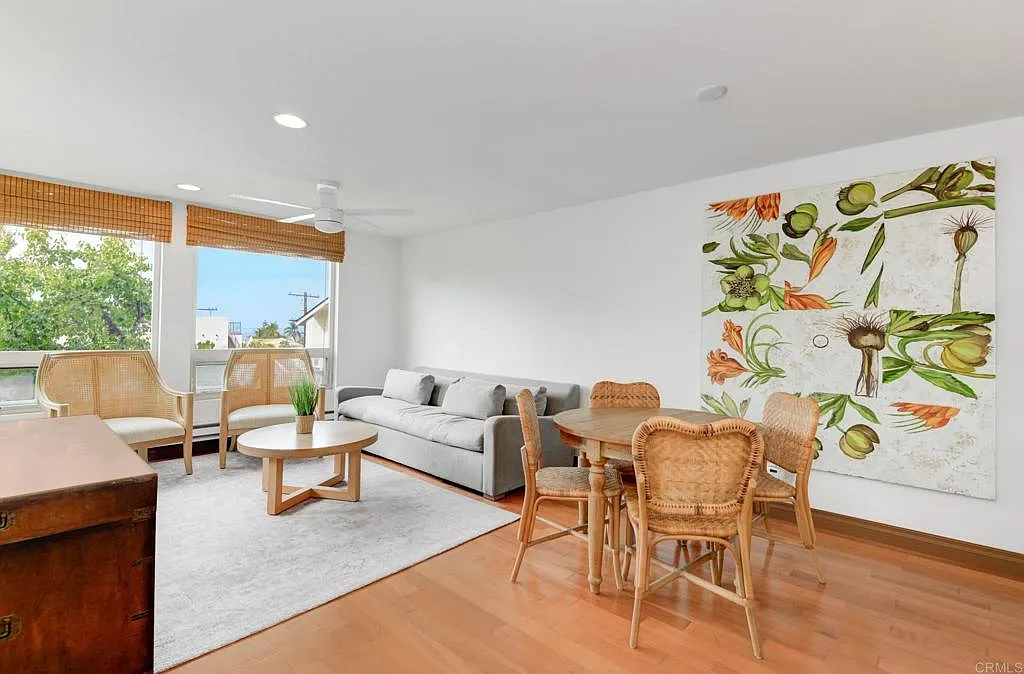 Building Photo - 935 Genter St #212