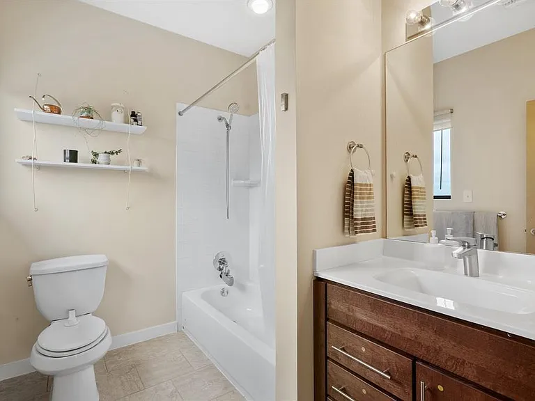 5725 Toscana Ave — Photo 23