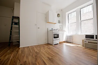 Rented by Nolita Group