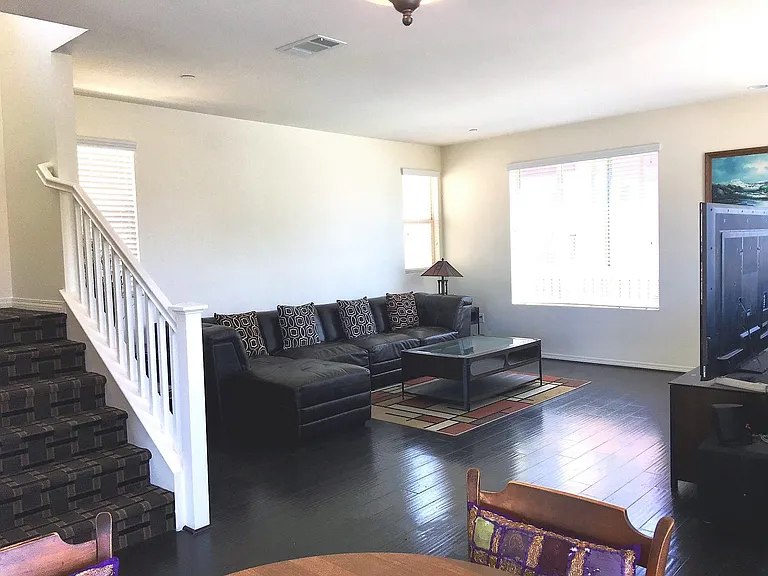 12026 Fairmont Ct — Photo 6