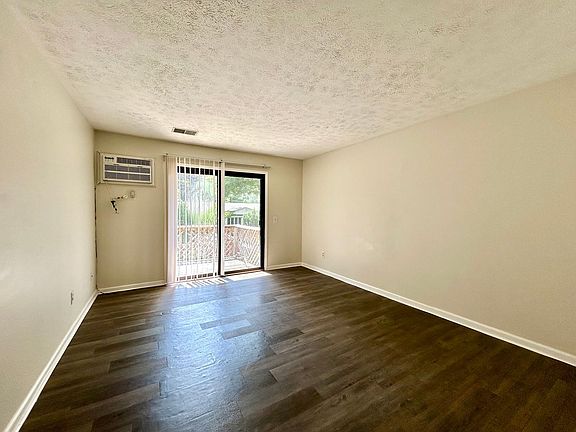 4th image of 2950 Vineland Ave SE #2970