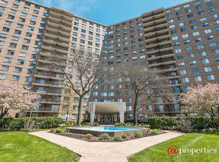 7033 N Kedzie Ave APT 106, Chicago, IL 60645
