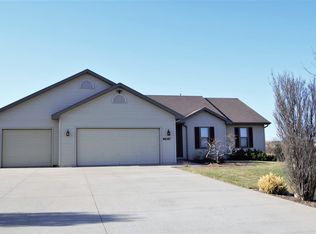 W6587 Quail Run Dr, Greenville, WI 54942