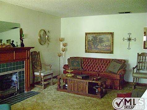 3rd image of 1842 Edgemont Dr