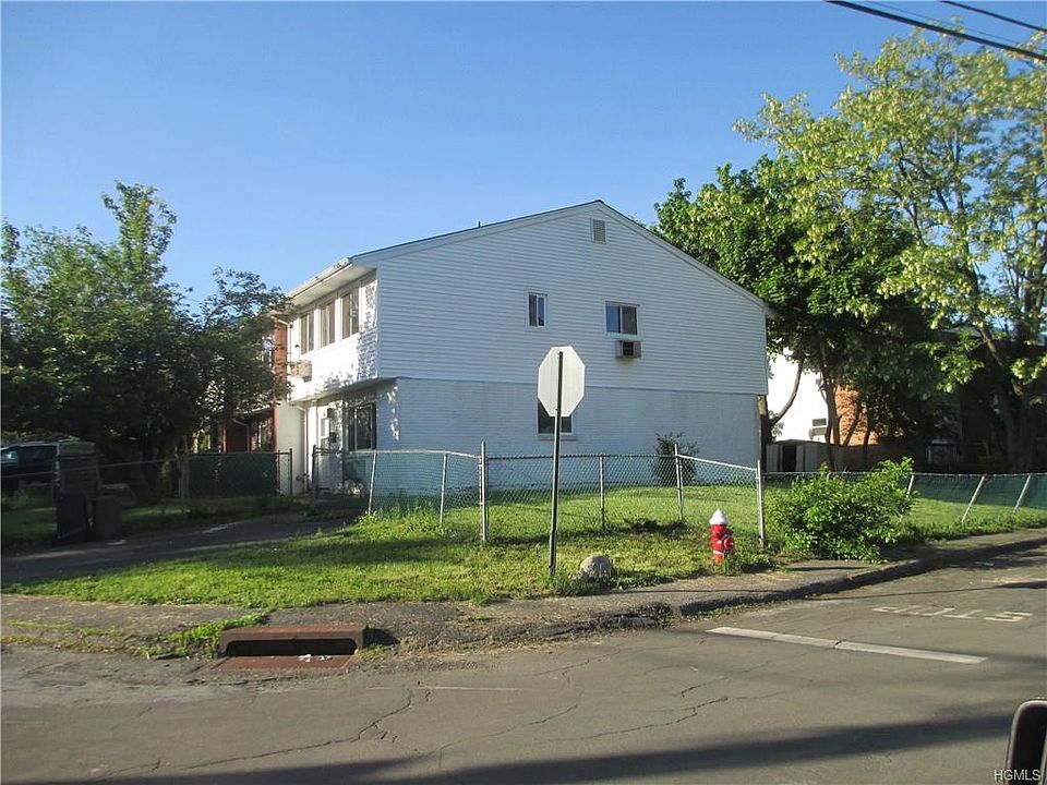 1st image of 99 Roosevelt Dr