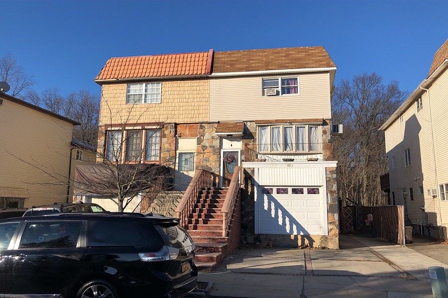 1st image of 60 Mulberry Ave