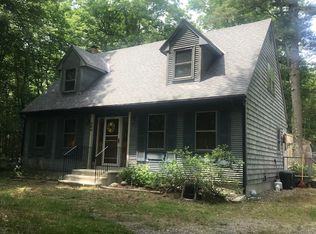 565 Durfee Hill Rd, Glocester, RI 02814