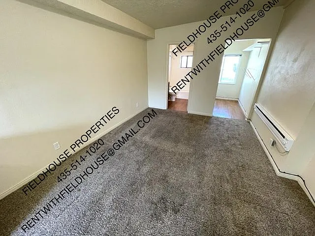 459 N 100 W #3 — Photo 4