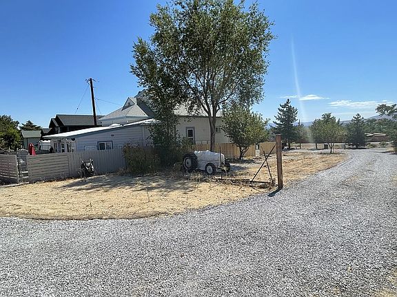 Emily St West elevation