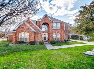 2725 Greenbrook Ct, Grapevine, TX 76051