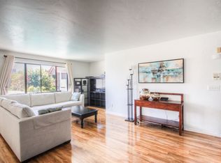 845 E Ave APT E, Coronado, CA 92118