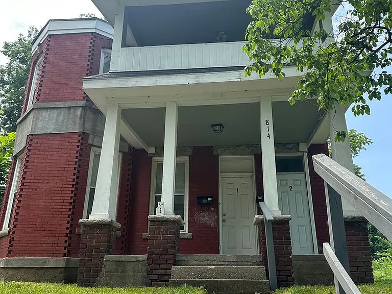 814 Elmwood Ave — Photo 15