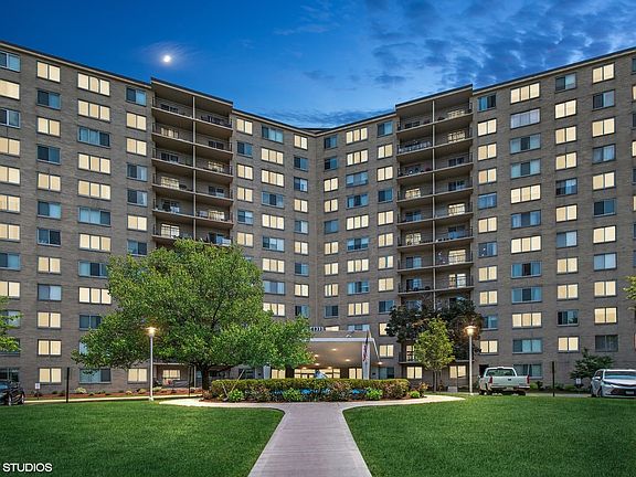 2nd image of 6933 N Kedzie Ave APT 302
