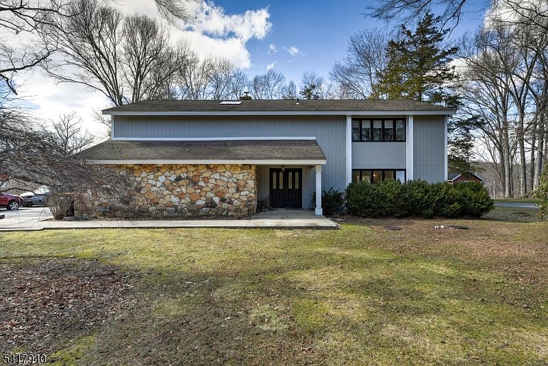 1st image of 45 Birchwood Ln