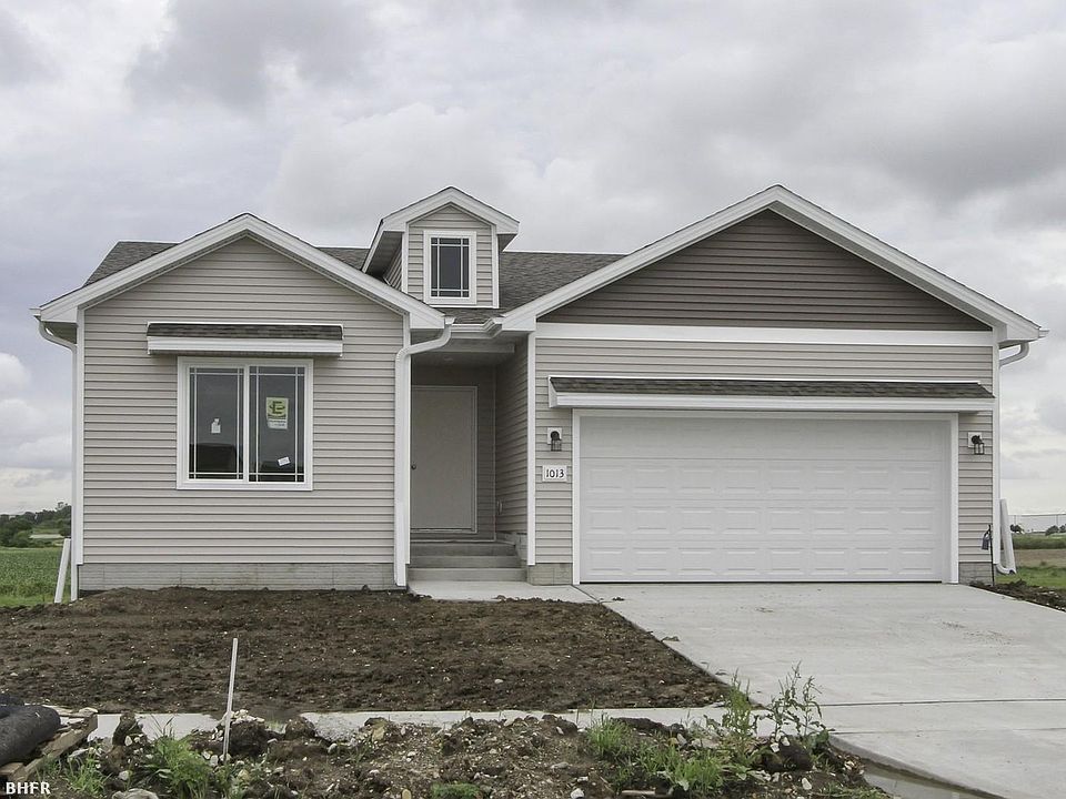 1st image of 1013 37th St SW