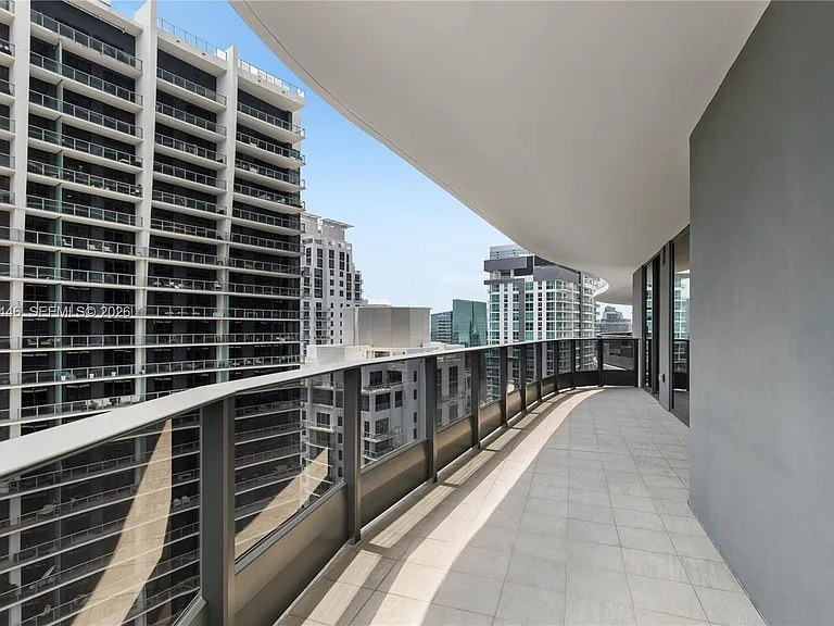 1000 Brickell Plz #4015 — Photo 41