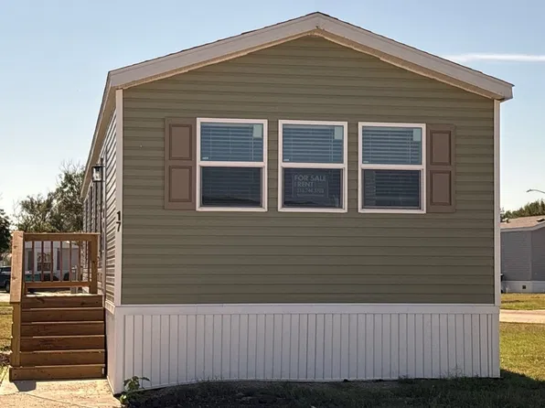 17 E Sequoya Dr #H017, Park City, KS 67219