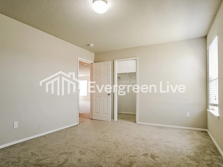 2807 Sebright Ave — Photo 13