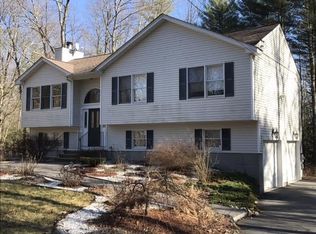 182 Chestnut Hill Rd, Glocester, RI 02814