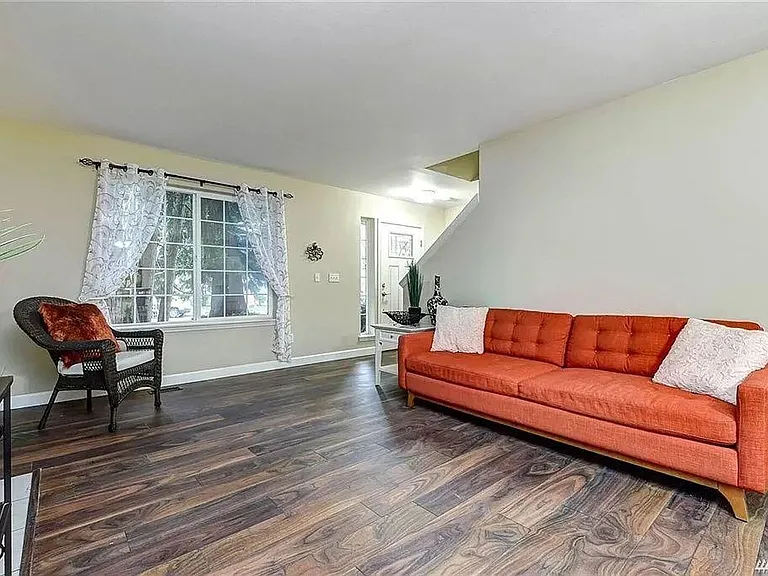 162nd St SE — Photo 5