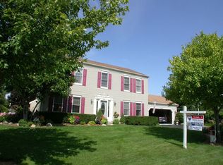 1034 Crabtree Ln, Antioch, IL