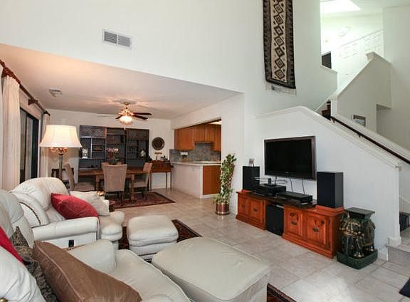 5th image of 221 Gladys Ave APT 7