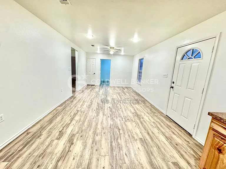 2117 E Broadway #1 — Photo 18