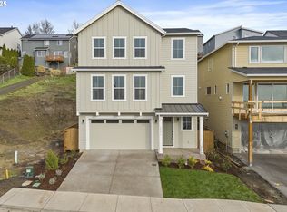 12171 SW Autumnview St, Portland, OR 97224