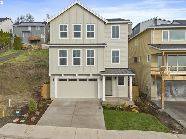 12171 SW Autumnview St, Portland, OR 97224