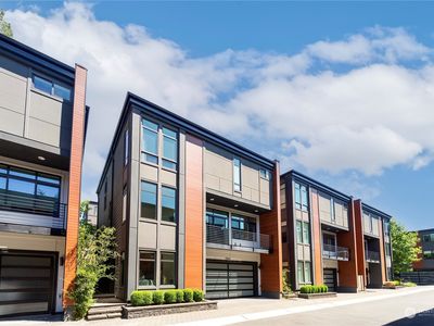 722 3rd Court S, Kirkland, WA, 98033